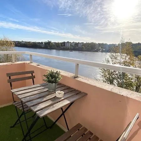 T2 Avec Superbe Vue Sur La Loire - Parking 南特